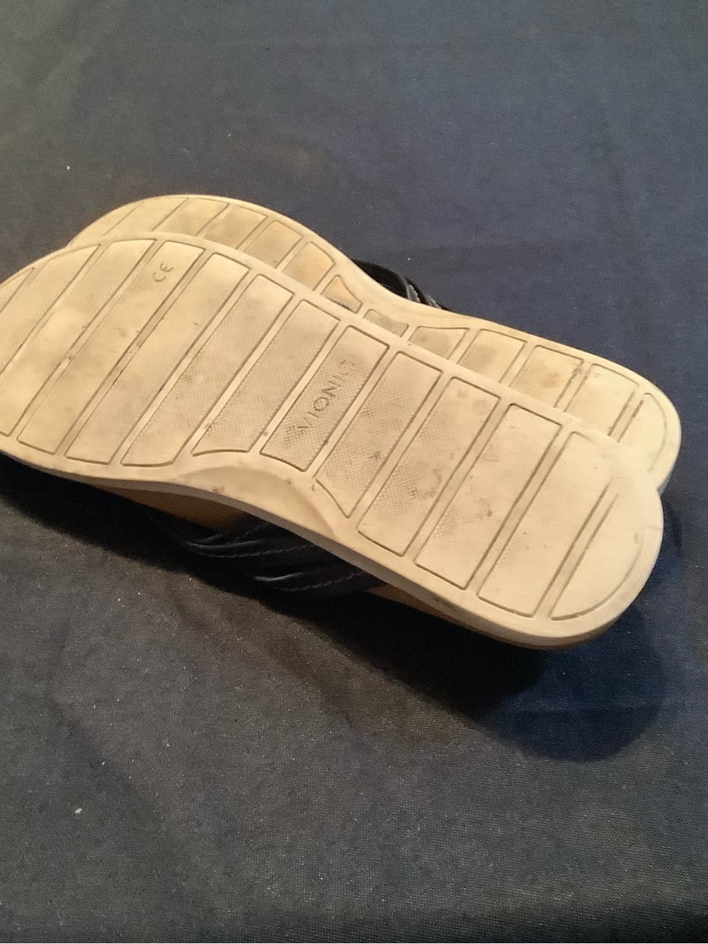 VIONIC Sandals - Picture 2 of 3